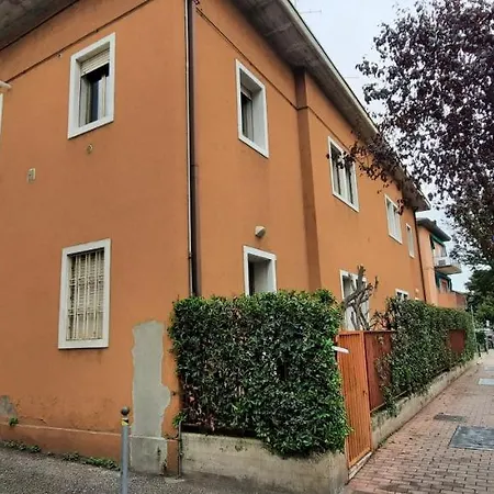 Zsuzsa Lak Apartament Mestre